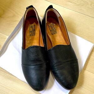 Miz Mooz NYC Black Soft Leather flats size 37